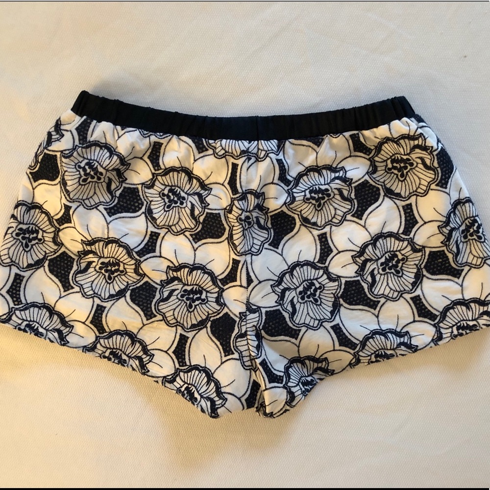 ALEXIS Shorts